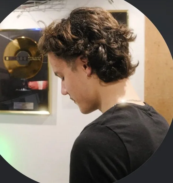 Léo